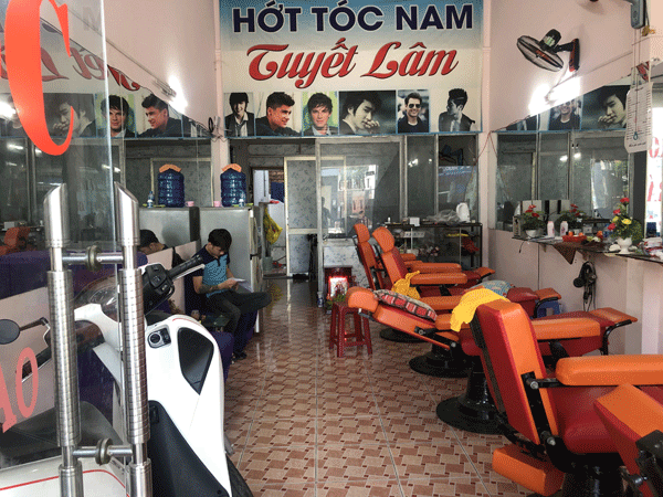 10 tiệm cắt tóc nam nữ đẹp nổi tiếng nhất TP HCM hiện nay