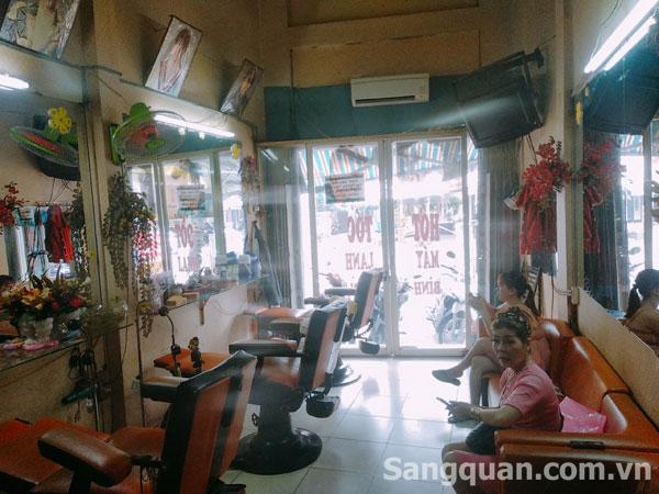 Làm sao để đến Tiệm Cắt Tóc Nam Nữ Ngọc Phượng ở Binh Tan bằng Xe buýt
